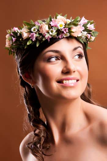 holiday hairstyles with flowers